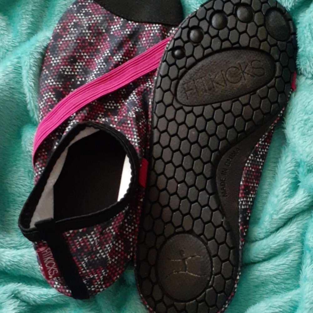 Shoes - Picture 2 of 2